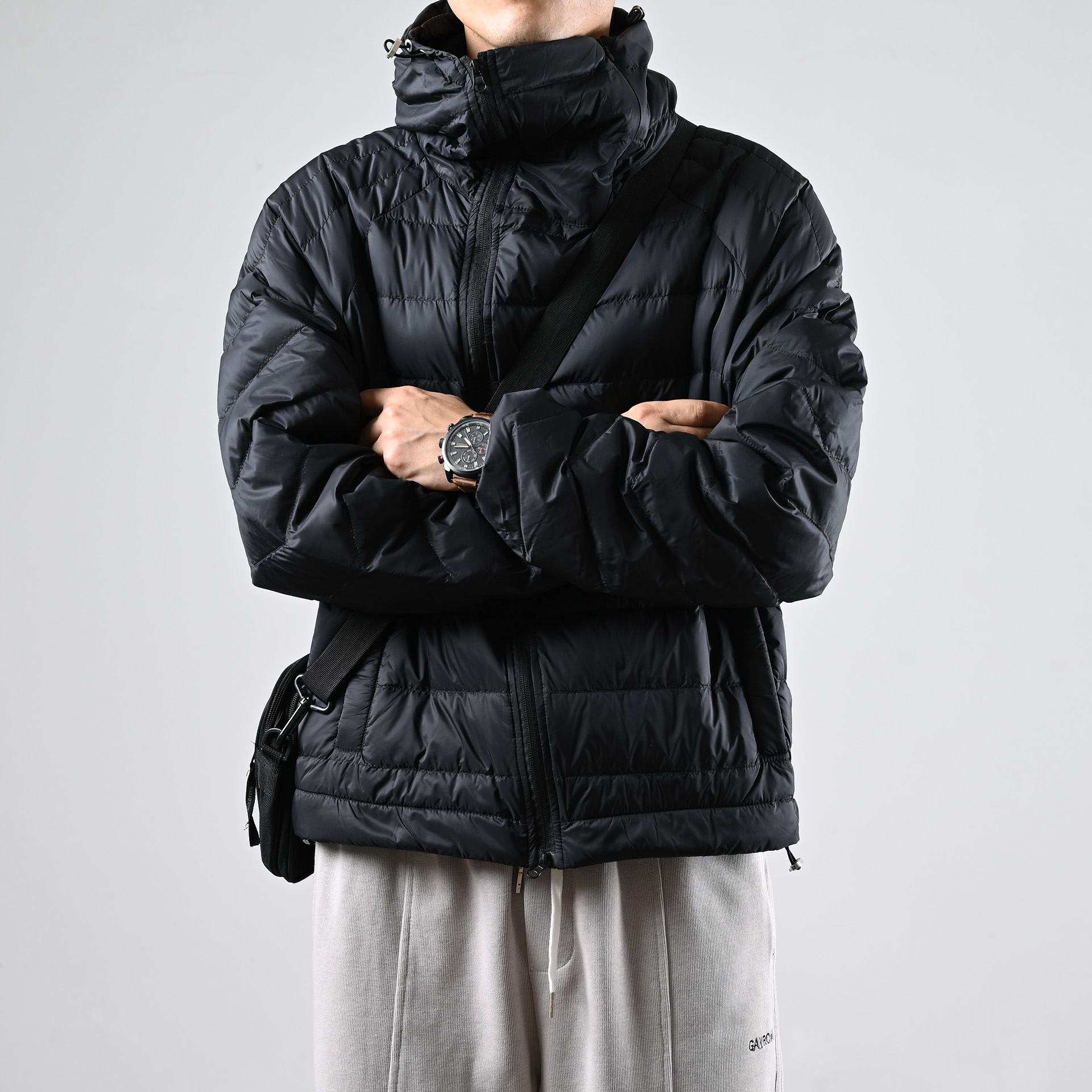 2025新款轻薄羽绒服男连帽户外保暖轻量排骨日系情侣鸭绒外套