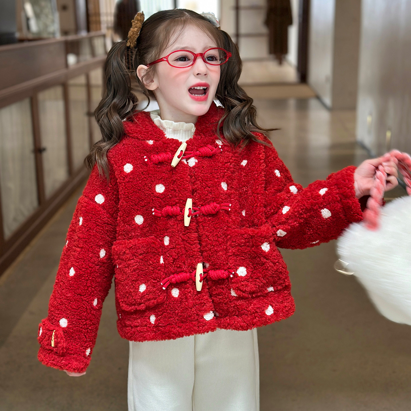 栀了成长记童装女童毛绒牛角扣连帽大衣2025冬季儿童加厚保暖外套,童装/婴儿装/亲子装,普通外套,淘宝优惠券,粉丝福利购,淘宝优惠卷