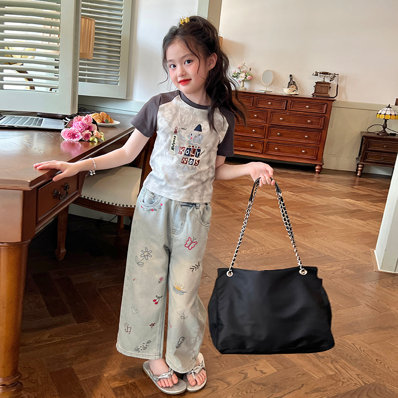 栀了成长记女童绣花牛仔裤