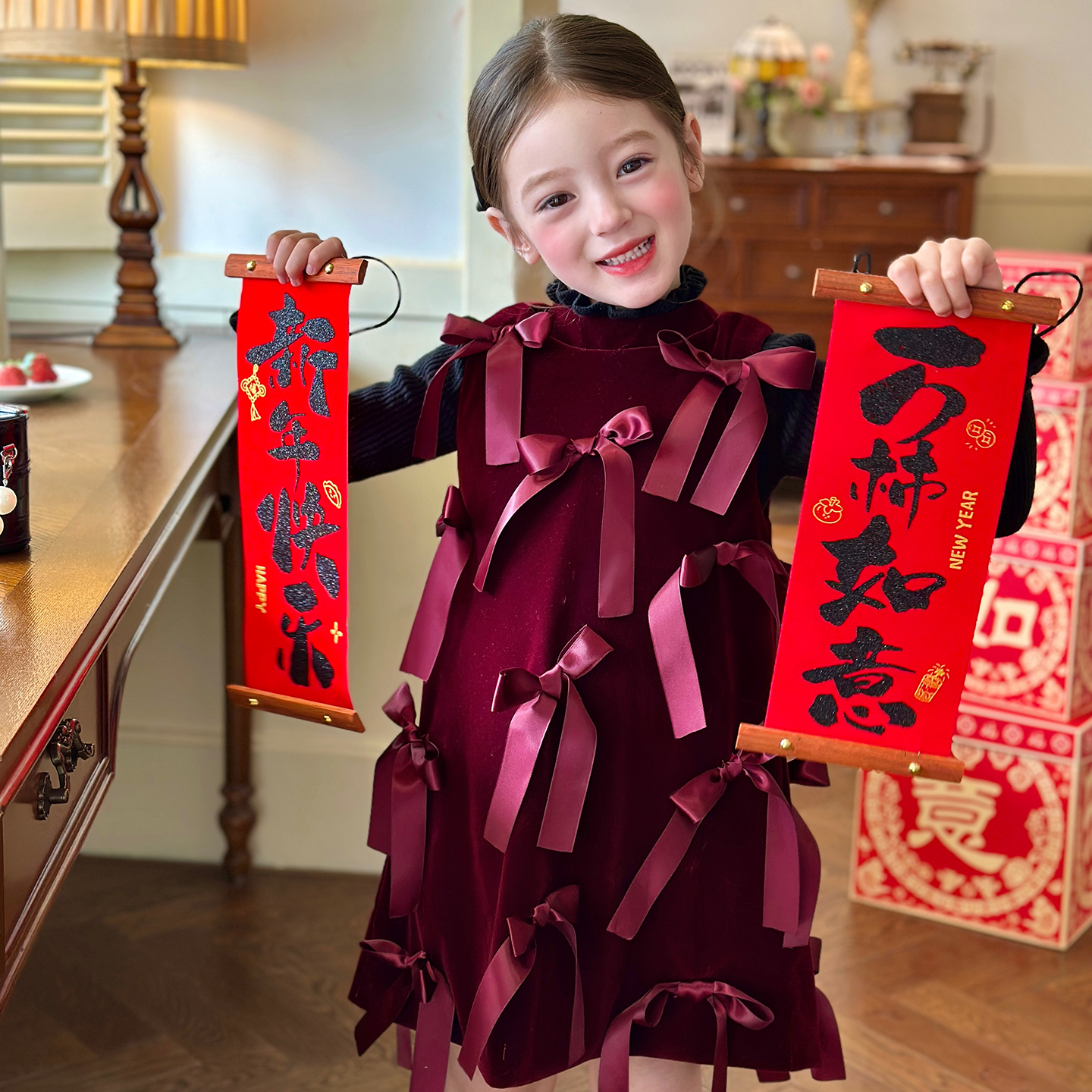 栀了成长记女童冬季加绒背心裙