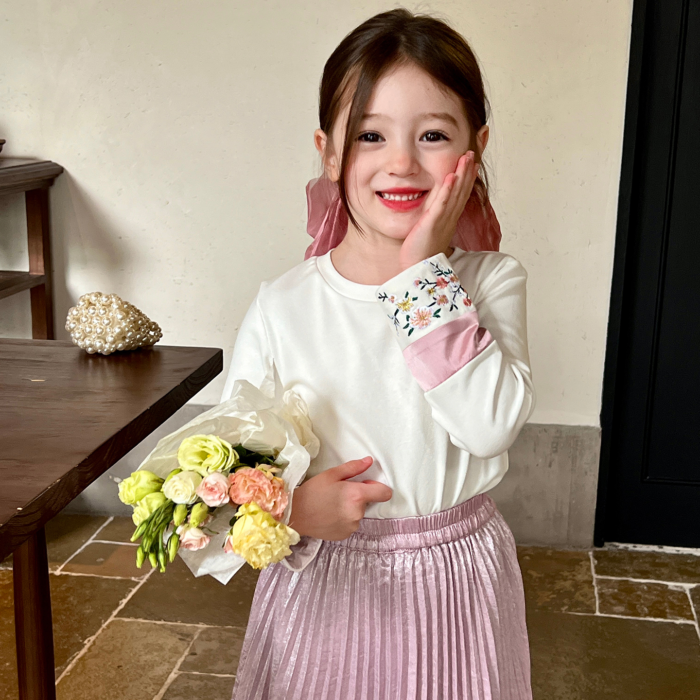 栀了成长记女童国风刺绣上衣