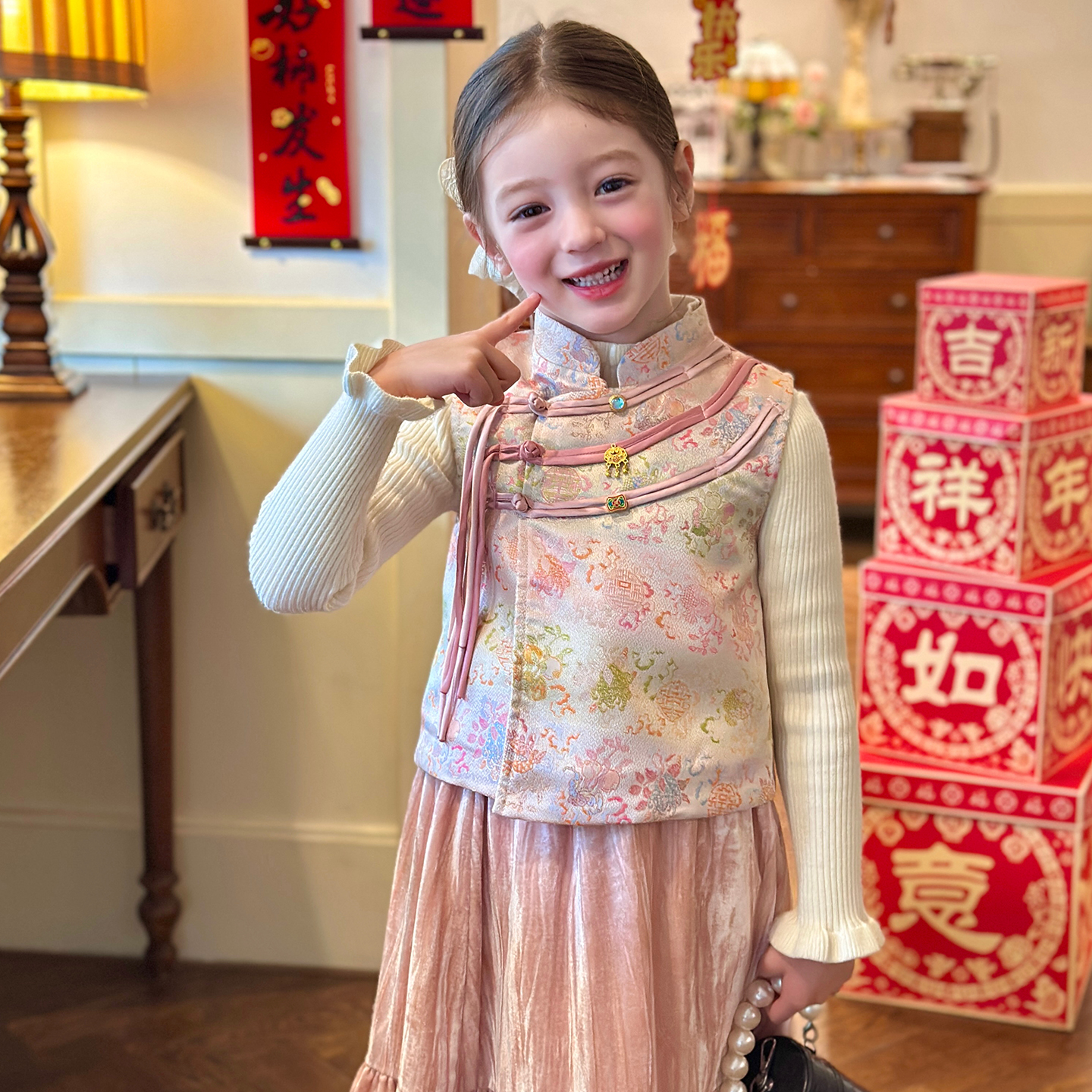 栀了成长记女童冬季国风夹棉马甲