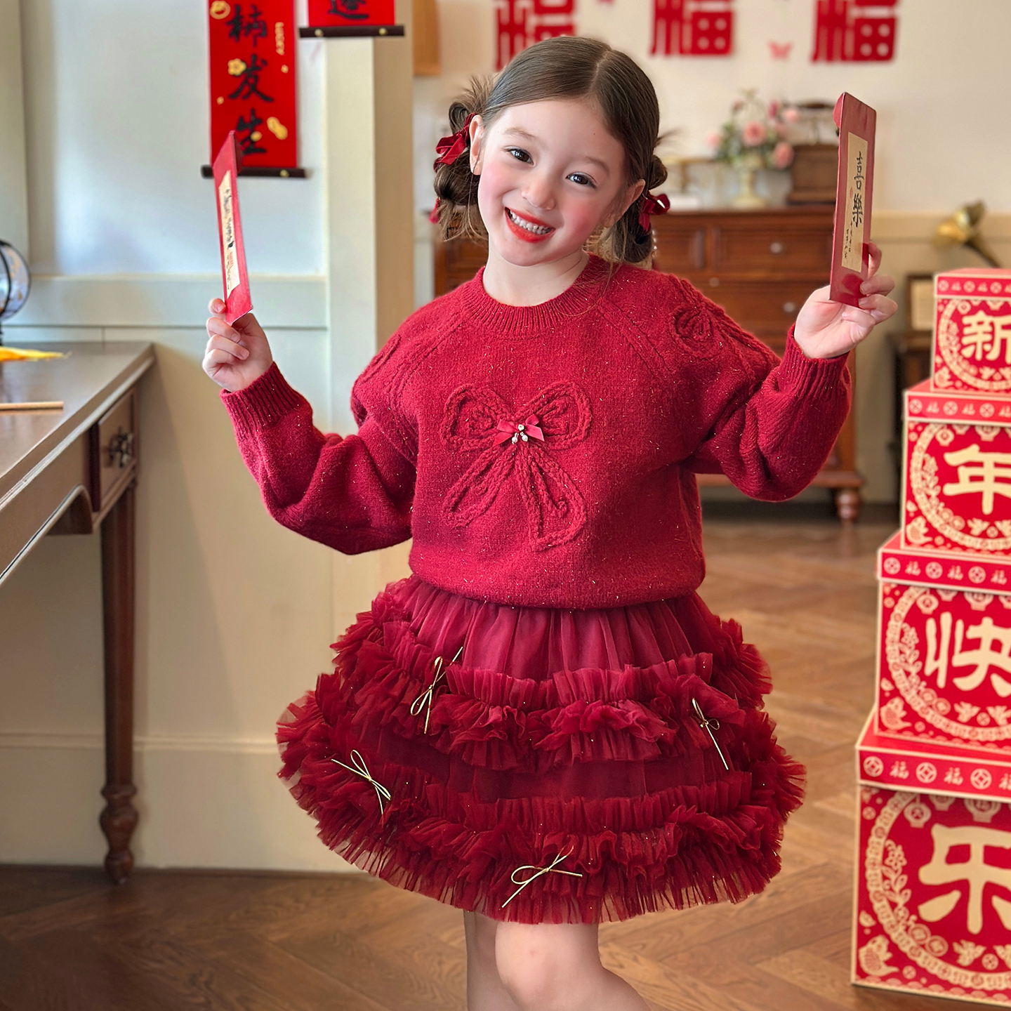 栀了成长记女童冬红色蝴蝶结毛衣