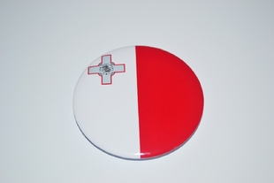 文化周边 马耳他 国旗徽章胸章胸针冰箱贴 可定制贴纸墙贴卡贴