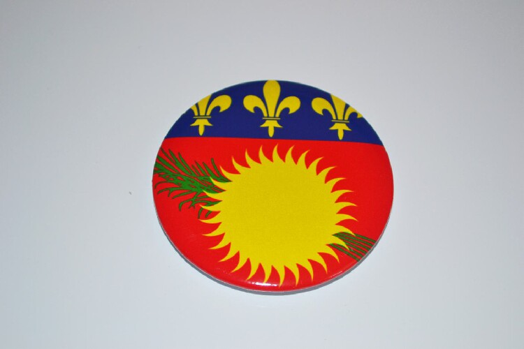 文化周边 瓜德罗普 国旗徽章胸章胸针冰箱贴 可定制贴纸墙贴卡贴