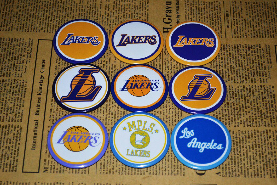 nba洛杉矶湖人队 队标队徽胸章胸针徽章冰箱贴启瓶器 现货可定制
