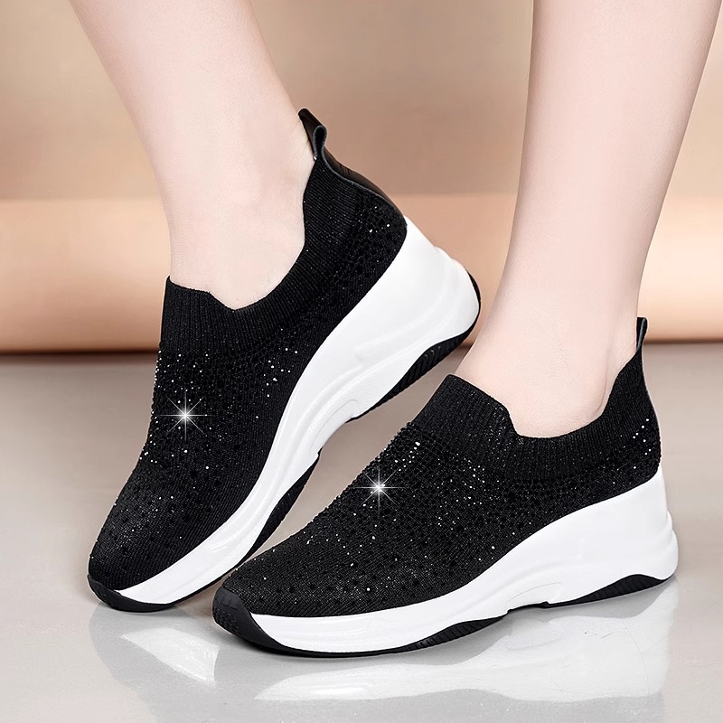 新款水钻女单鞋坡跟厚底休闲女鞋一脚蹬袜子鞋轻底旅游针织时尚鞋