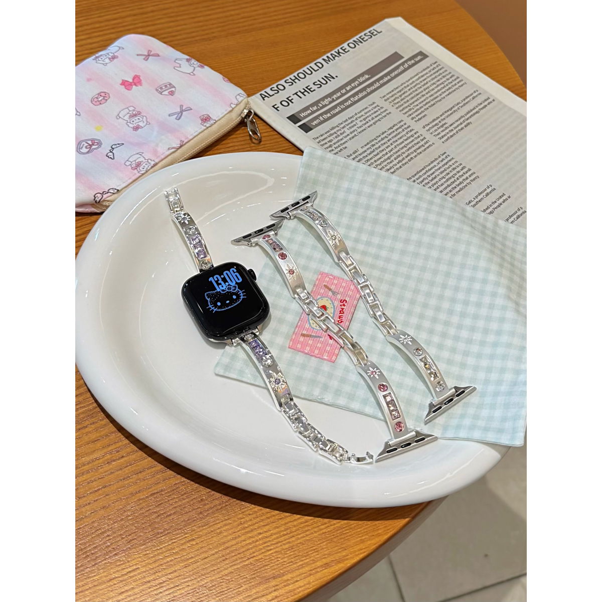 适用Apple Watch S10摩斯星芒满钻手镯表带女高级感轻奢替换腕带