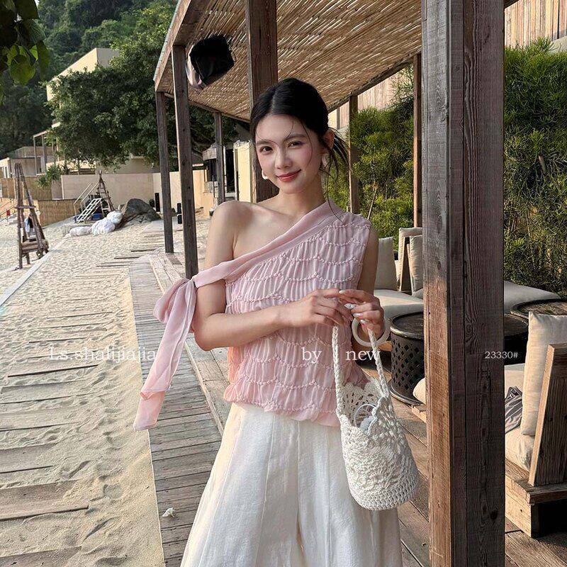 LS甜美度假风时尚纯色斜肩小衫
