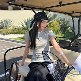 ELSISSI显瘦圆领小飞袖纸片人短袖t恤设计感假两件莱赛尔上衣女夏