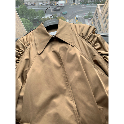 纤依百秀 【龙】 伦敦秀场 打褶泡泡袖夹棉风衣 0094