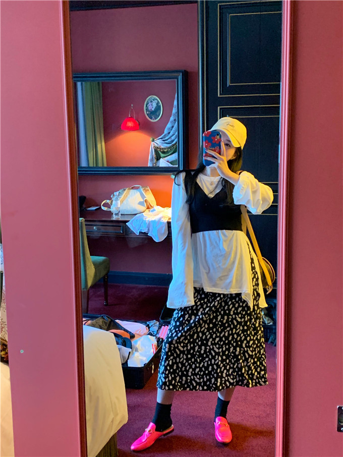 BORAKOO韩国东大门代秋款 时髦洋气黑色点点松紧腰雪纺半身裙短裙,女装/女士精品,半身裙,淘宝优惠券,粉丝福利购,淘宝优惠卷