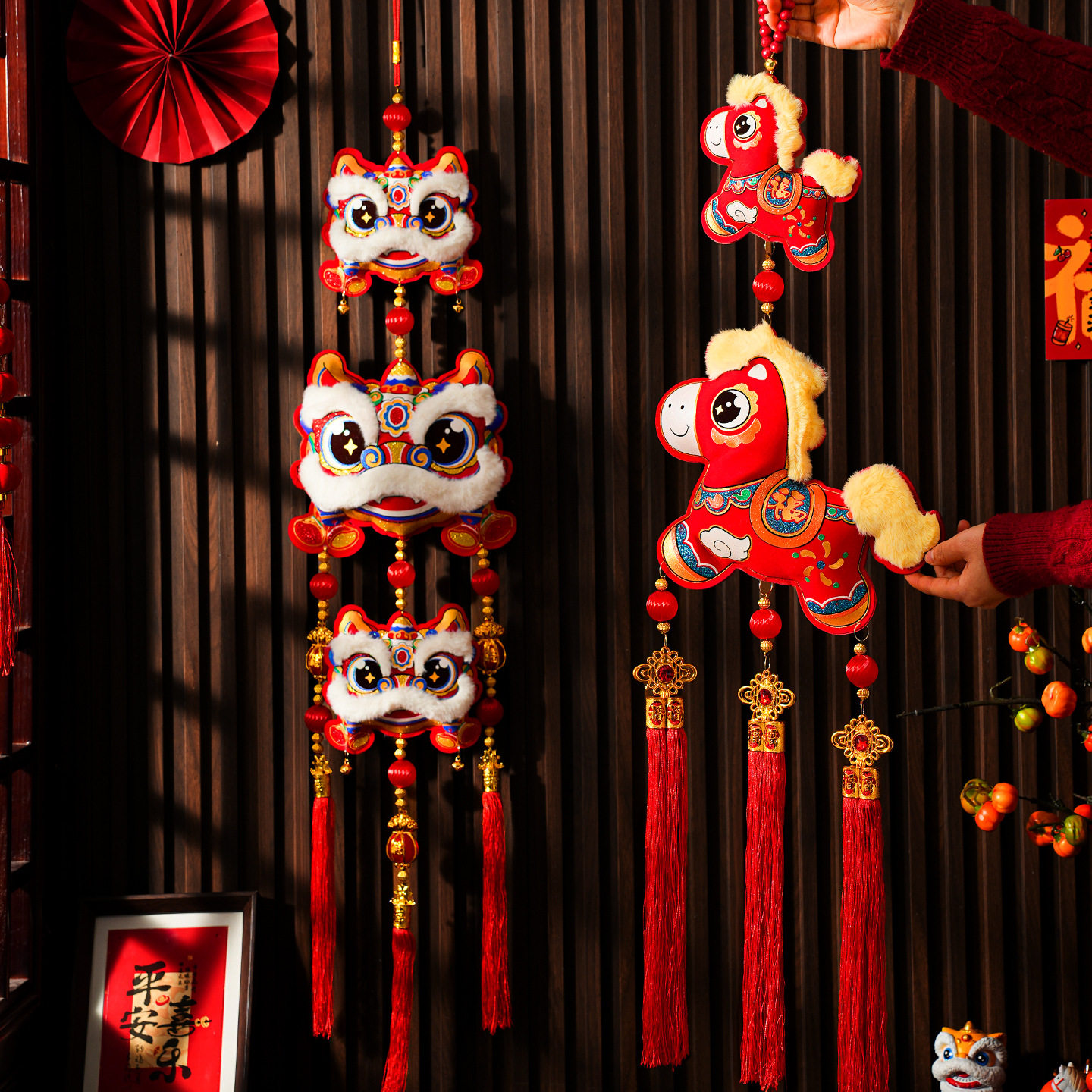 马年春节挂饰2026毛绒醒狮铃铛挂件新年装饰新款过年场景布置,节庆用品/礼品,文化创意文具,淘宝优惠券,粉丝福利购,淘宝优惠卷