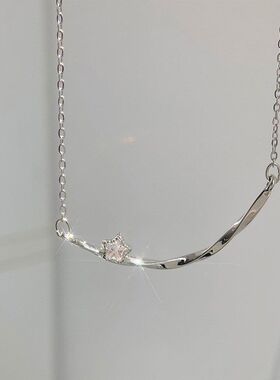 批发时尚链女轻设计感奢小众微笑