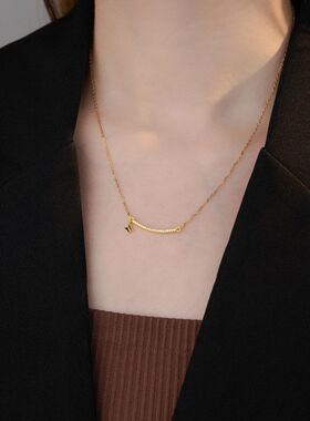 通勤日常蝴蝶项链弧形微笑新款