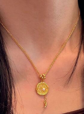 环吊坠半月小红书项链爆款吊牌