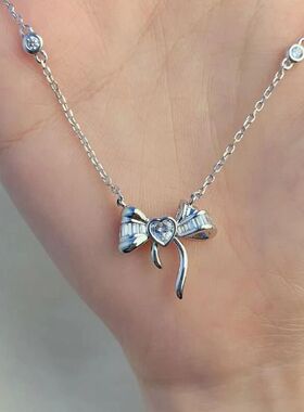 新款引力爱心轻奢链钻锁骨女网