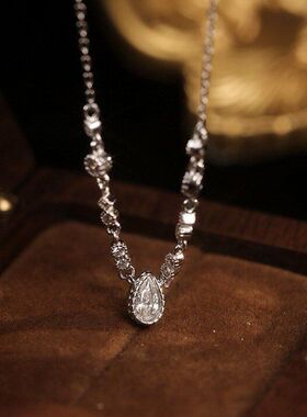 链2024新款项链锆石精致水滴颈链