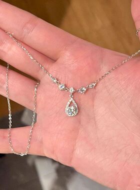 新款百搭字链女爆闪轻奢小众高级