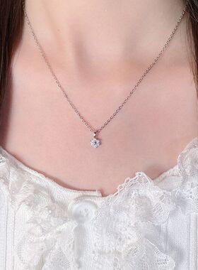 链花朵圣诞节锆石锁骨吊坠秋冬新款雪花礼物项链女轻奢气质通勤