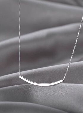 女轻精致微笑字形锁骨批发十字直播新款简约链链一奢小众吊坠项链