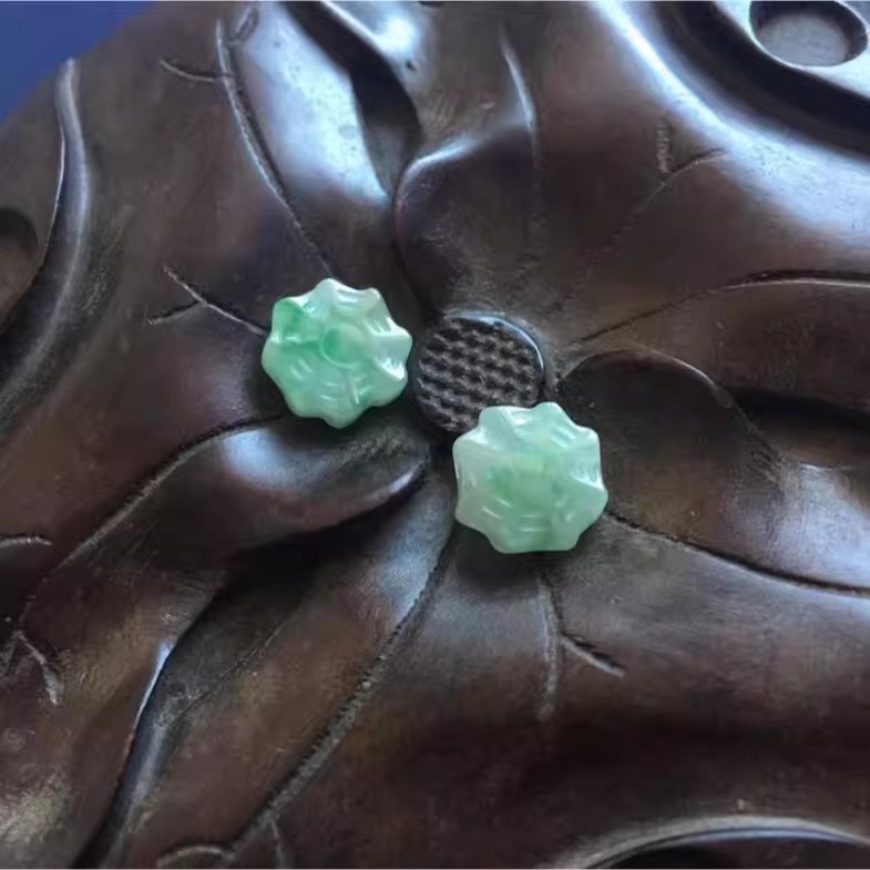 翡翠阳绿八卦一对 可做耳环耳坠耳钉耳饰或做其他配件包a天然玉石