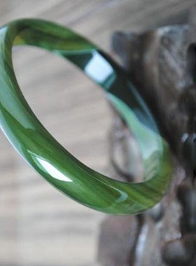 送妈妈绿色饰品玛瑙原石贵妃手镯