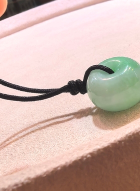 天然翡翠吊坠平安扣面包扣肥嘟嘟肉扣