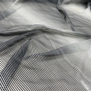 雪纺面料 春夏上衣连衣裙 黑白色朦胧晕染底竖条纹印染化纤布料