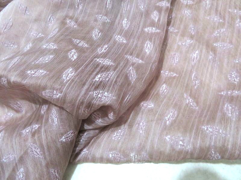 仿真丝面料 藕粉半透明双绉底白色胶印叶片烫花雪纺时装布料 裙子