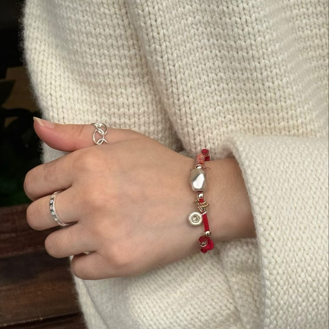 银伯伯99足银编织红绳手链女本命年国潮不规则熔岩肌理银块手绳,饰品/流行首饰/时尚饰品新,手链,淘宝优惠券,粉丝福利购,淘宝优惠卷