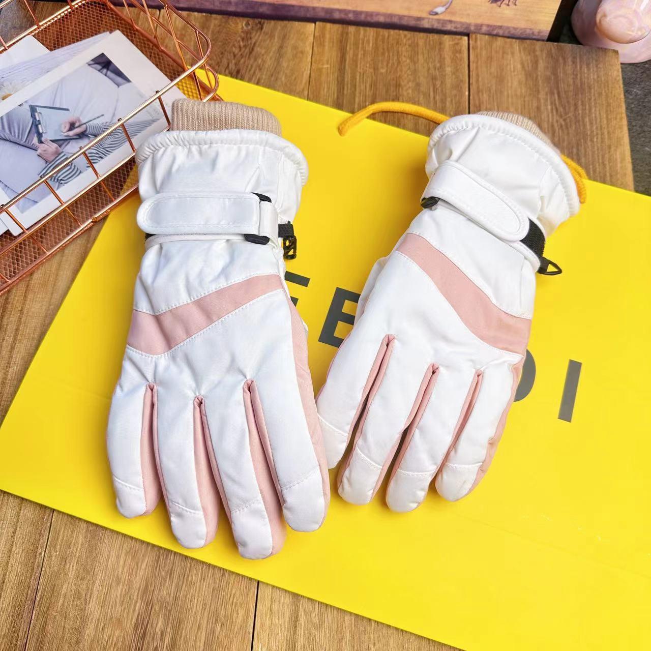 冬季触屏加绒加厚保暖滑雪手套