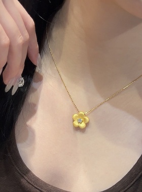 s925银镀金花朵吊坠复古拉丝工艺花朵梅花项链女精致感锁骨链