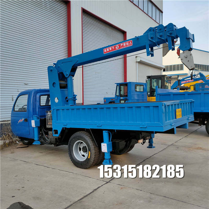 自制车载吊机农用三轮车随车吊小微型起重机四不像柴油车吊运一体