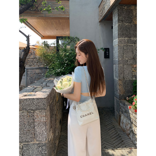 u领短袖T恤女小心机露背上衣