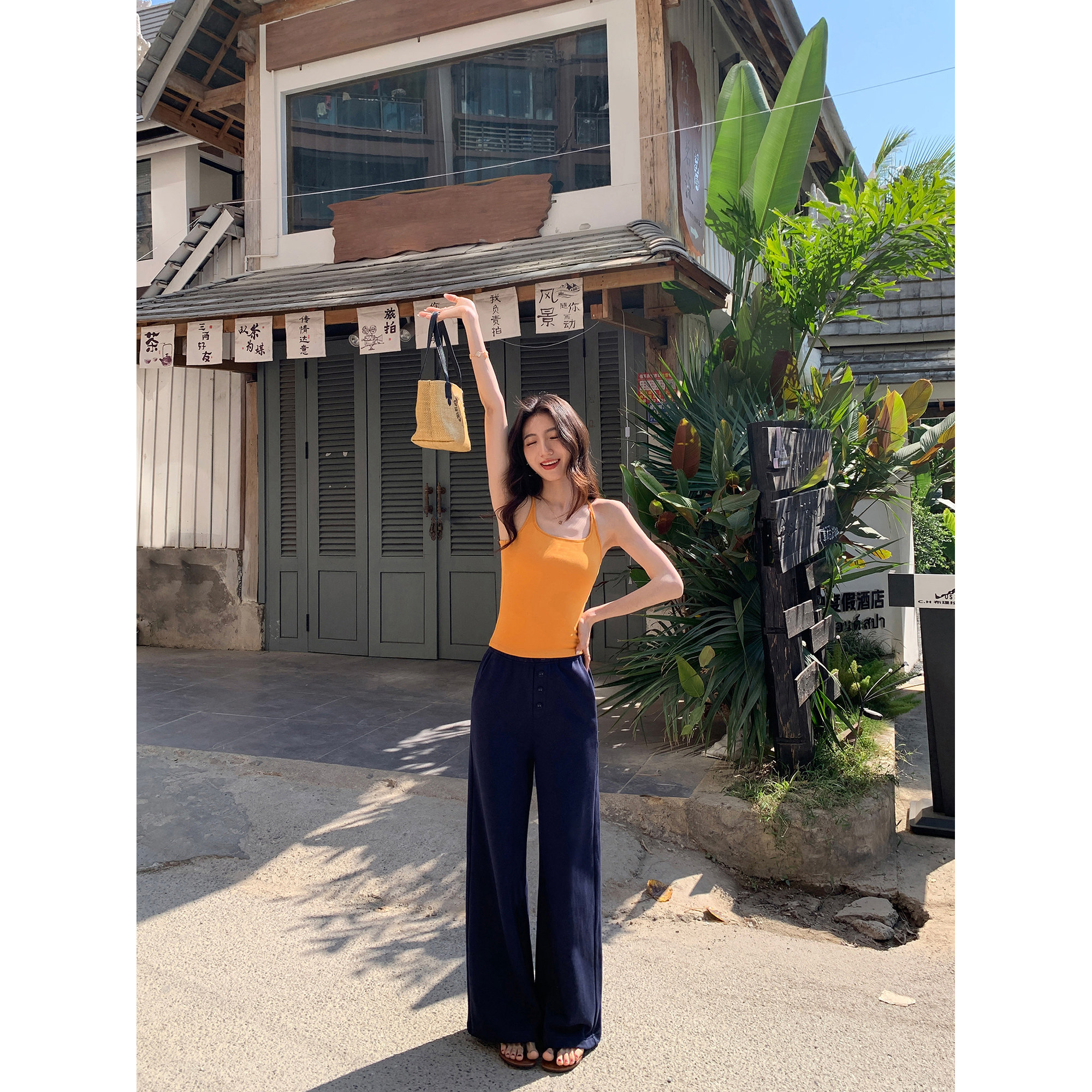 MULVAN 街区漫步 简约宽松运动休闲裤女松紧腰显瘦直筒阔腿长裤