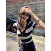 女夏季 条纹V领套头上衣短袖 复古麻花显瘦毛衣 奥地利时分 MULVAN