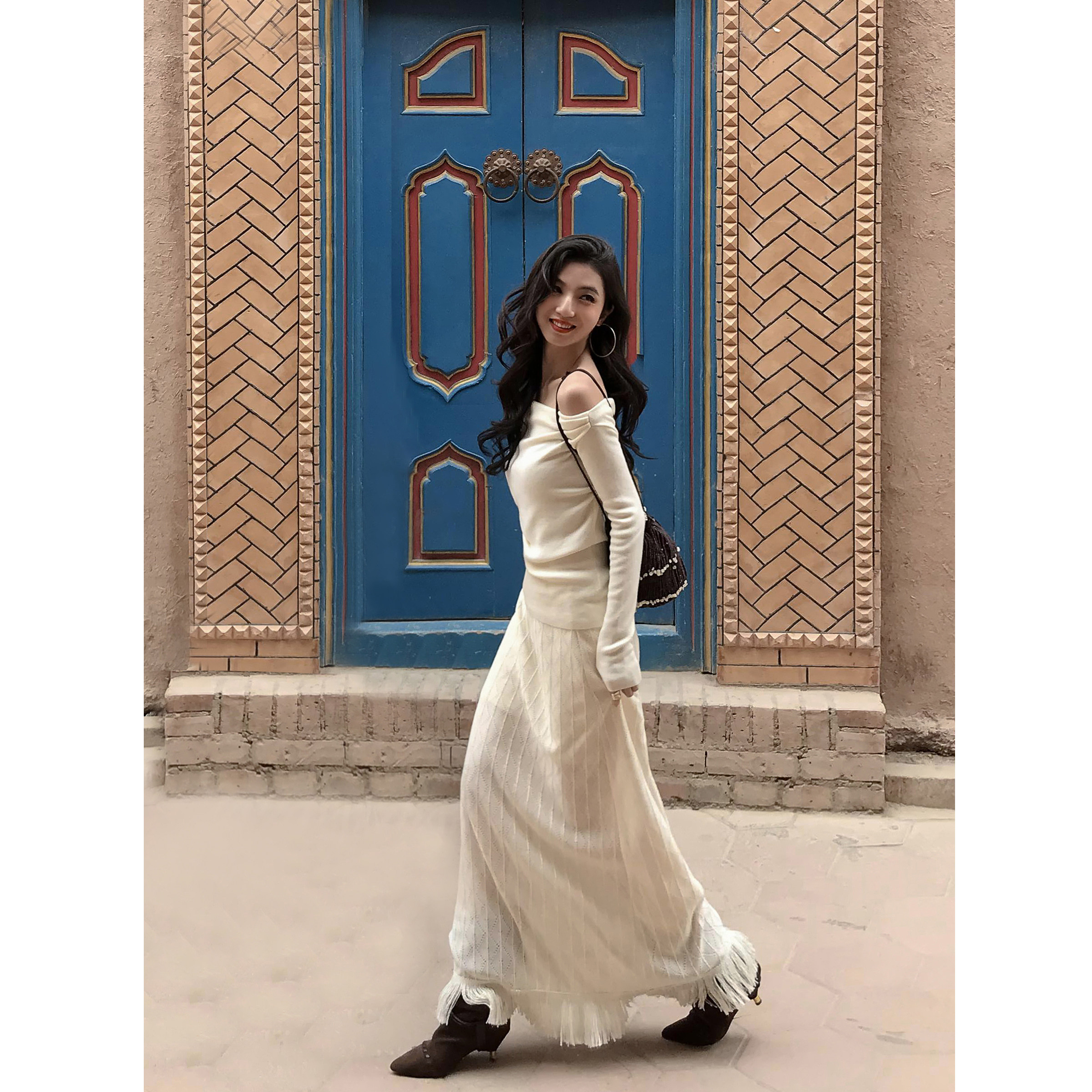 MULVAN 姐感天菜 度假风小众镂空钩花针织半身裙女设计感显瘦长裙