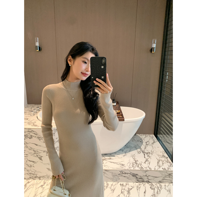 半高领针织连衣裙女秋冬新款修身