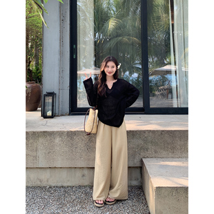 慵懒风叠穿微透防晒罩衫 V领镂空针织衫 上衣 现货6折 MULVAN