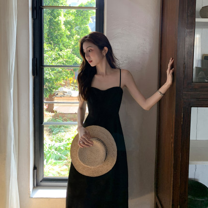 MULVAN法式吊带连衣裙夏新款高级感气质抹胸裙子女设计感小众
