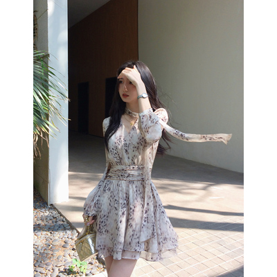 泡泡袖连衣裙女春夏百褶短裙