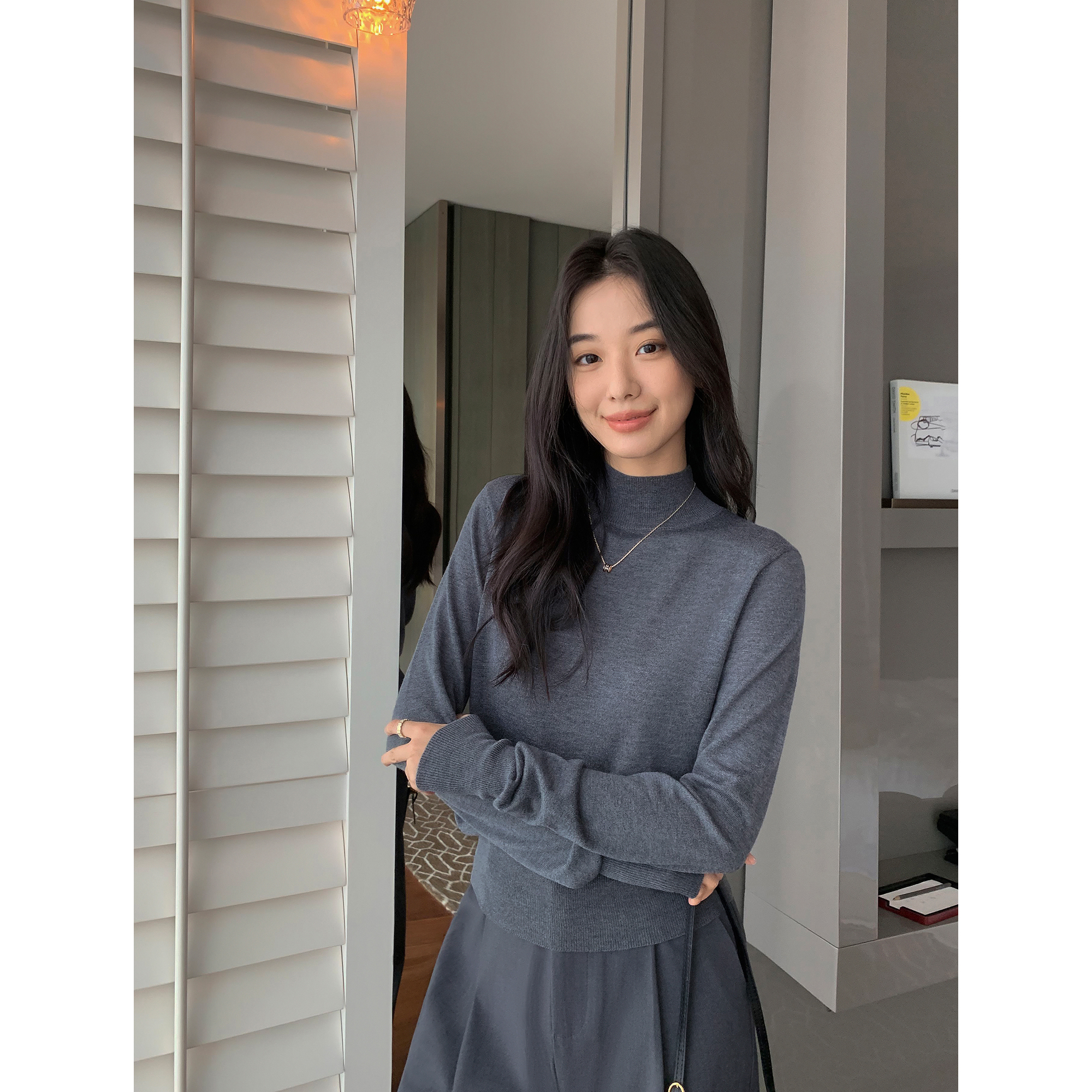 MULVAN 奢雅格调 半高领毛衣女长袖修身针织打底衫气质内搭上衣