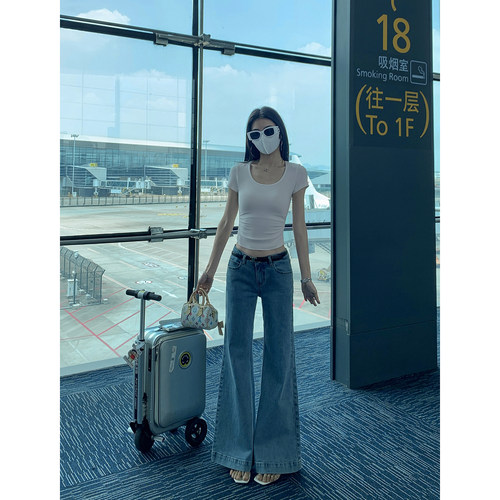 MULVAN 腿型隐蔽器 浅蓝色低腰微喇牛仔裤女显腿长喇叭裤长裤子