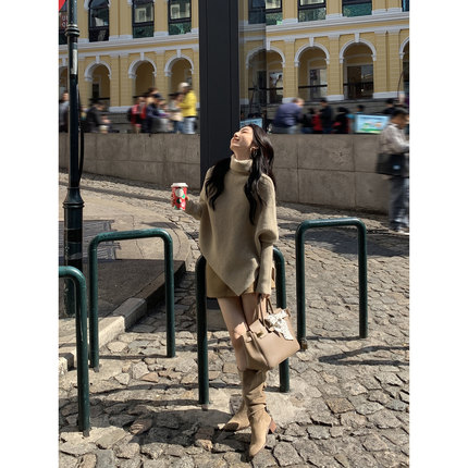 MULVAN 设计感高领毛衣女秋冬新款宽松不规则小众蝙蝠袖斗篷上衣