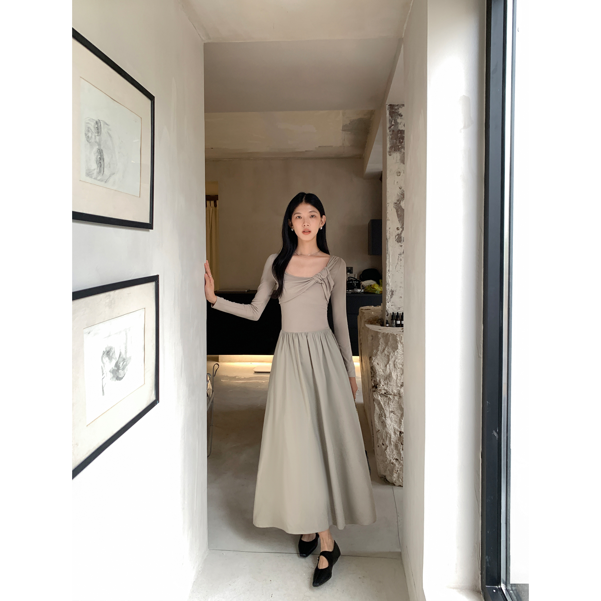 长袖拼接连衣裙气质显瘦