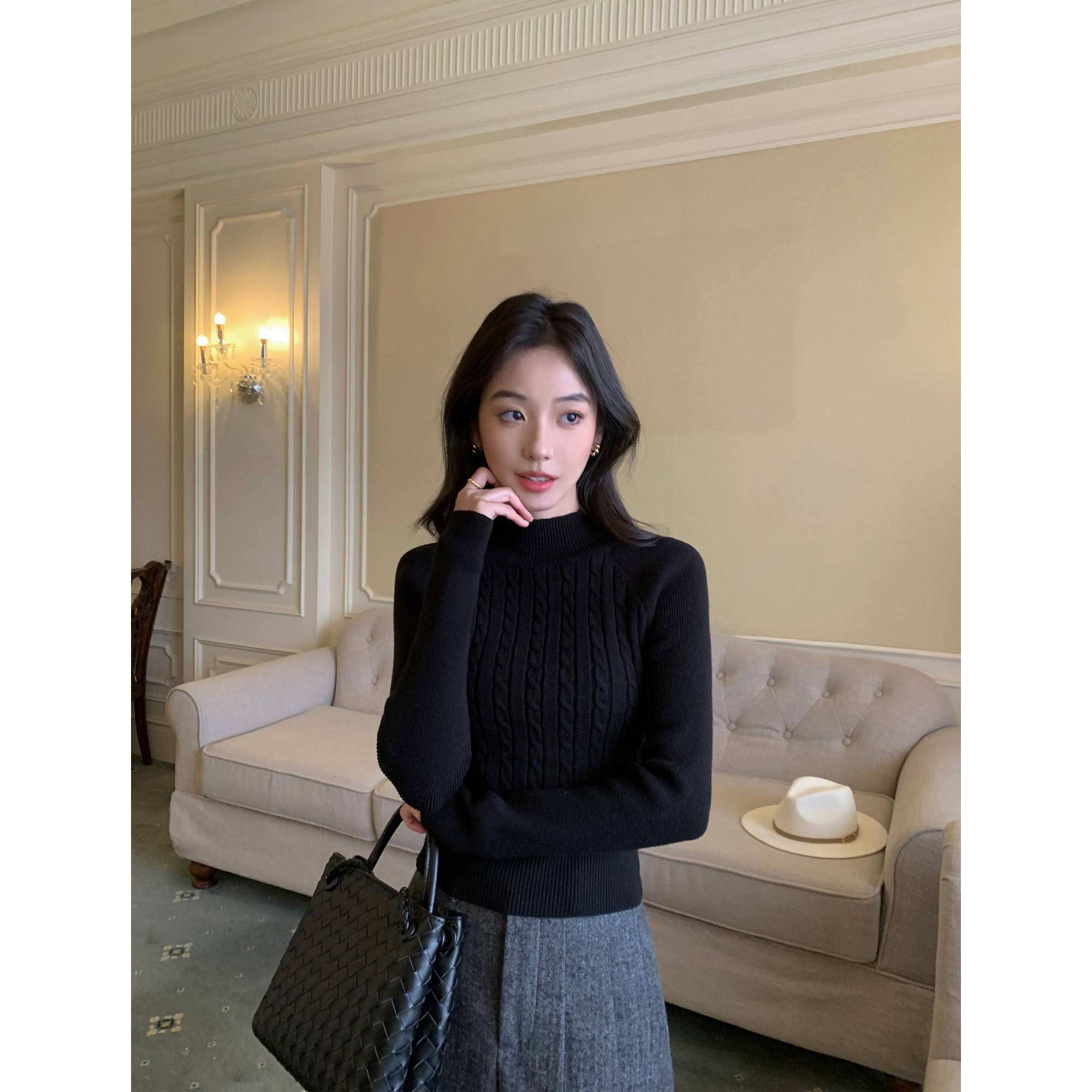 MULVAN 【现货7.5折】温香软糯 半高领麻花毛衣女气质修身上衣