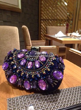 【现货正品】紫色优雅精致钉珠钻石闪闪重工晚宴链条硬壳手拿包