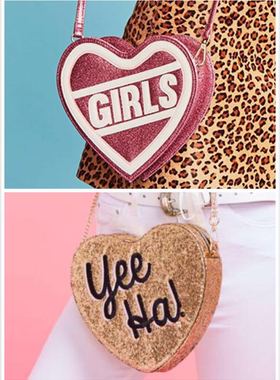 【现货正品/SKINNYDIP英国】粉色金色闪闪爱心英文单肩斜跨小包