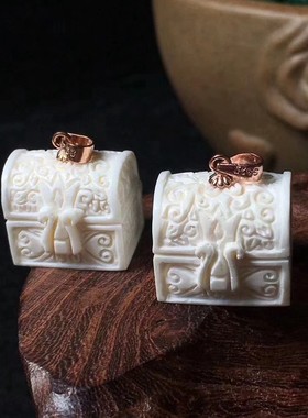 天然项坠手工精雕挂绳猛犸牙